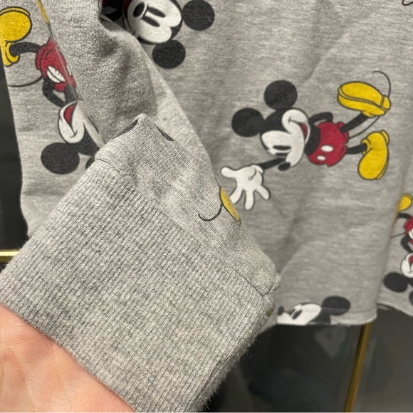 Disney Heather Gray Apparel small - Picture 8 of 9